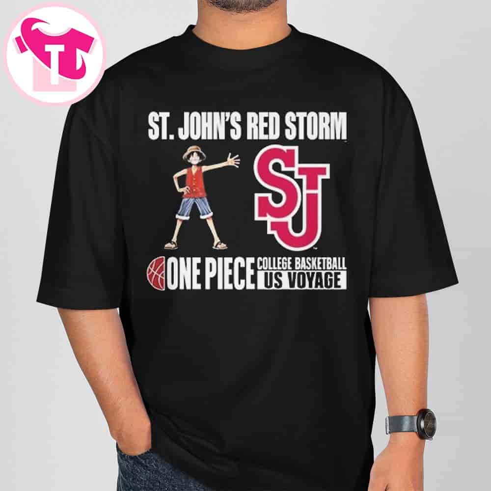 St John’s Red Storm X One Piece College Basketball US Voyage 2026 T-Shirt St John’s Red Storm X One Piece College Basketball US Voyage 2026 T-Shirt